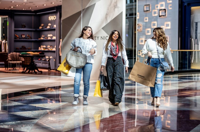 عروض تجزئة استثنائية للمتسوقين خلال مفاجآت صيف دبي