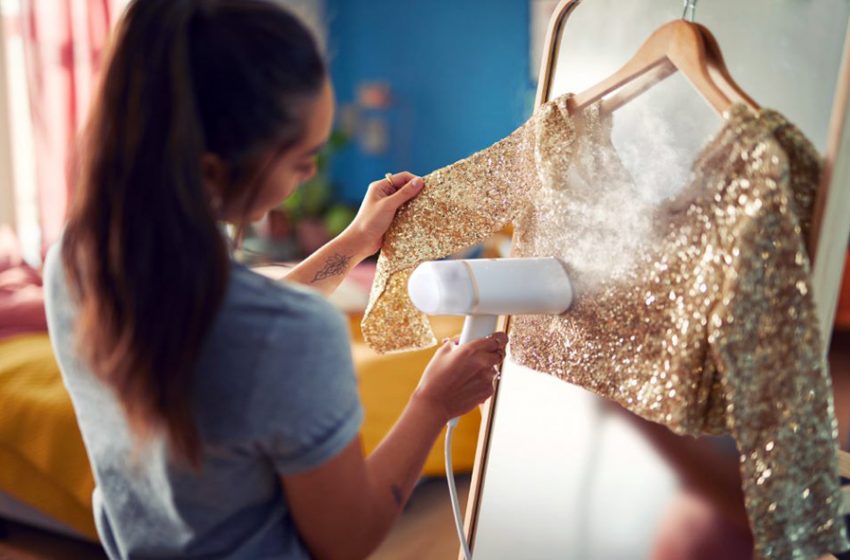  HAVE A WRINKLE FREE JOURNEY THIS SUMMER WITH PHILIP’S HANDHELD STEAMER.. Philips announces innovative deals this summer holidays on home products HAVE A WRINKLE FREE JOURNEY THIS SUMMER WITH PHILIP’S HANDHELD STEAMER..