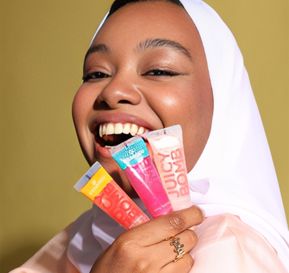  Get Your Gloss On.. essence’s JUICY BOMB shiny lipgloss is making waves this Summer!