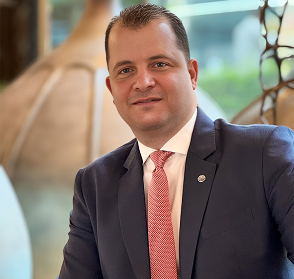  Al Jaddaf Rotana Complex welcomes New Complex Director of Operations