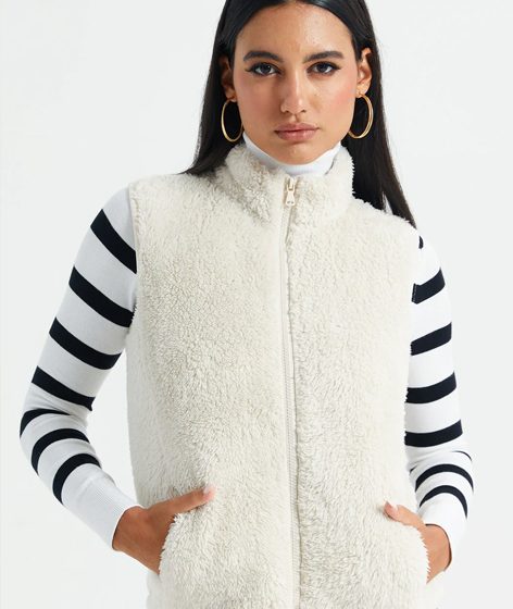  Cozy Up To Winter with REDTAG’s Trendsetting Jackets