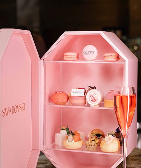  Kempinski Hotel Mall of the Emirates partners with Swarovski to unveil an exclusive themed Afternoon Tea inspired to celebrate the launch on new Capsule Collection